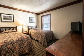 Steamboat Condo at Sunburst Resort next to Skiing Dining and more (2BD)
